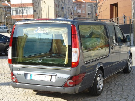 AUTO FUNEBRE MERCEDES VITO 115 CD